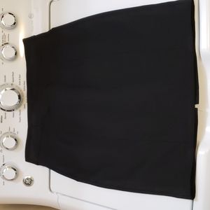 H&M Pencil Skirt. Black. Size 8.